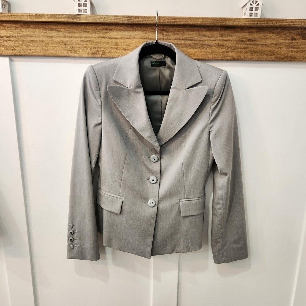 BENETTON Stile 3 Button Notched Collar Women's Blazer - Size Euro 40 US 10-12